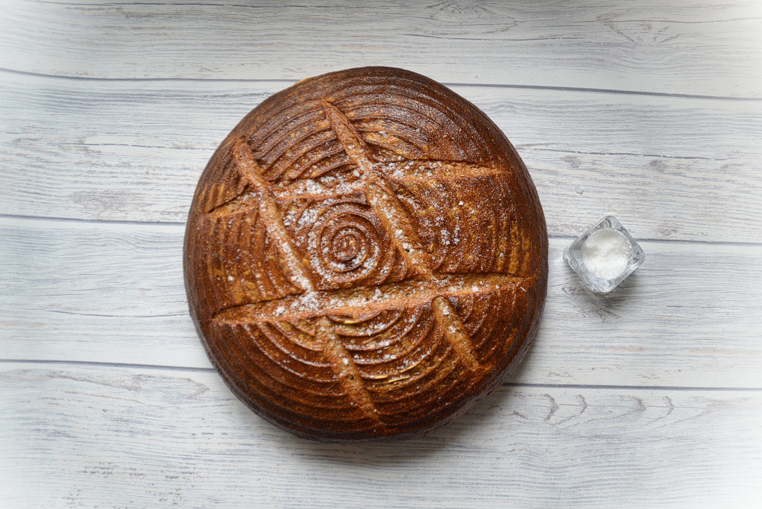 Haben lange Tradition – Brot und Salz zum Einzug. Foto andreajoseph2011 via Envato